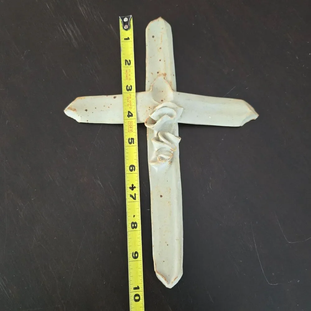 Handcrafted Signed Ceramic Cross folded robes of Christ Religious‎ rustic 10